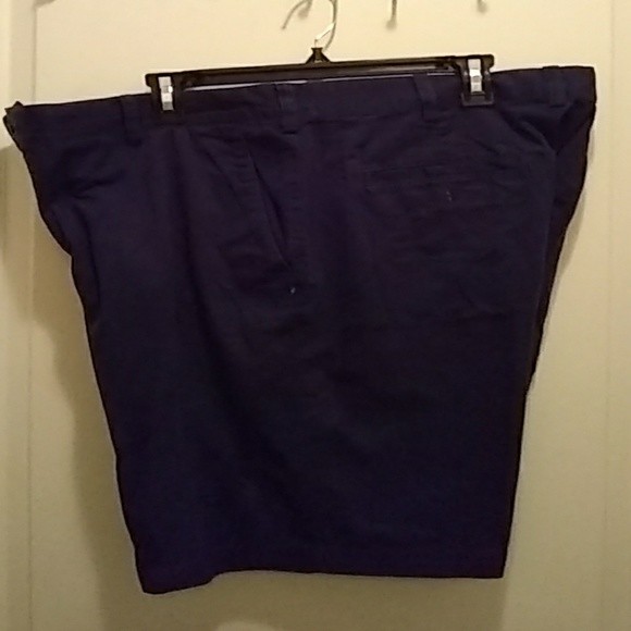 Van Heusen Men Shorts - Picture 2 of 3